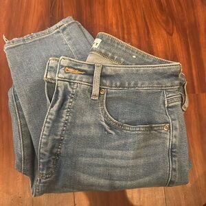 LOFT Curvy Skinny Jeans